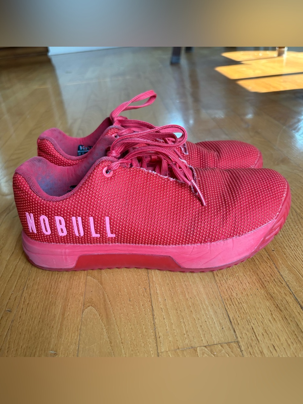NOBULL Outwork cross-training shoes Super fabric Red Women’s Size 9 Sneakers